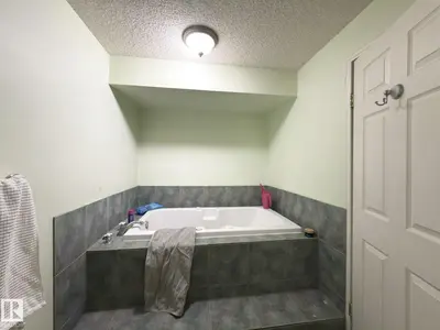 Interior photo 4 of 72 ASPENGLEN PL