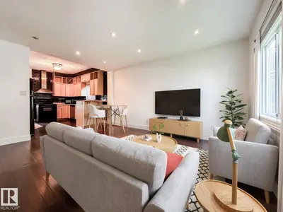 Interior photo 4 of 9612 74 AV NW