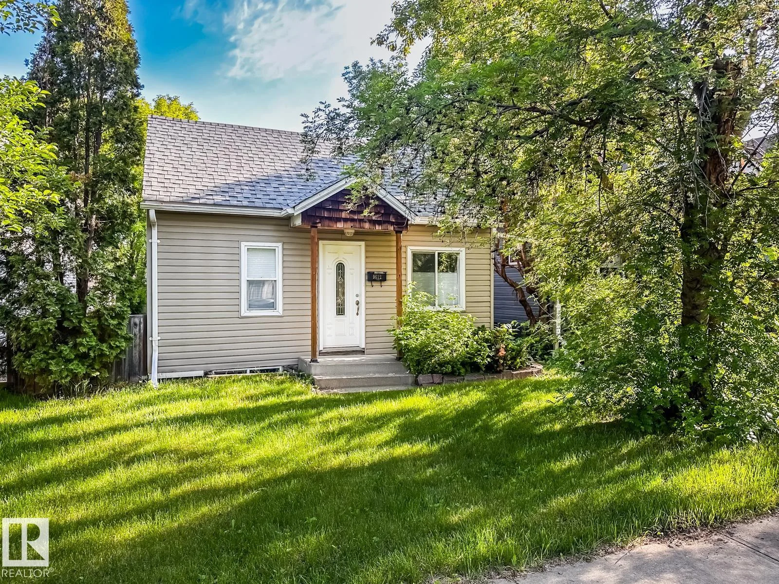 9612 74 AV NW, Edmonton - 3 bedroom Detached Single Family for sale