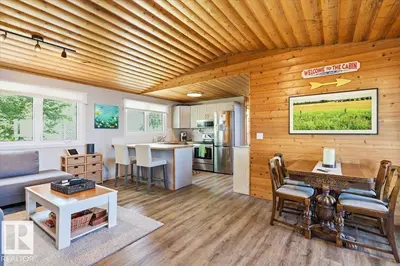 Interior photo 2 of 219 Poplar CV