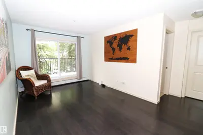 Interior photo 4 of #202 340 WINDERMERE RD NW