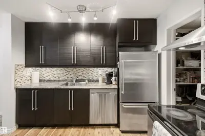 Interior photo 3 of 5786 172 ST NW