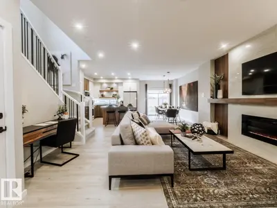 Interior photo 2 of 2720 6 AV SW