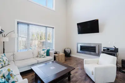 Interior photo 4 of 1088 HOPE RD NW