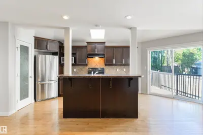 Interior photo 3 of 35 RUE MONTALET