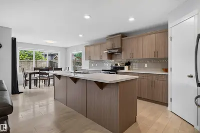 Interior photo 3 of 4612 WESTCLIFF PT SW