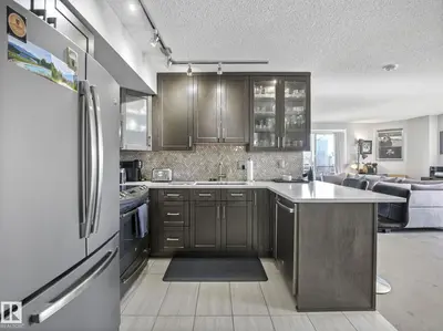 Interior photo 4 of #1404 10909 103 AV NW