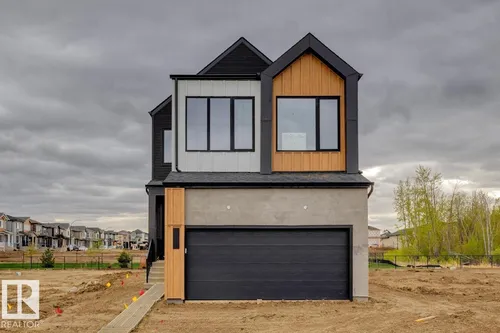3019 5 AV SW, Edmonton - $709,900