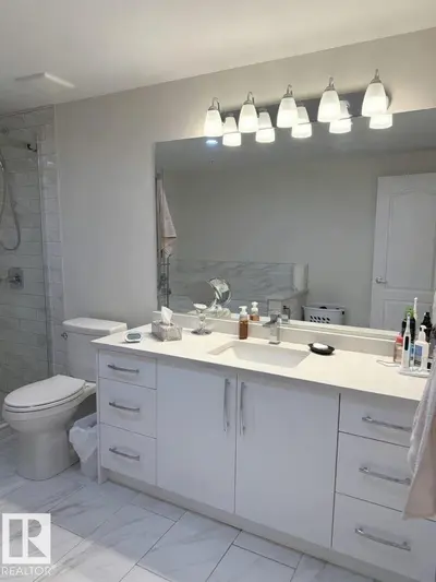 Interior photo 4 of #305 11111 82 AV NW