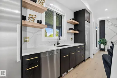 Interior photo 4 of 52355 RGE ROAD 233