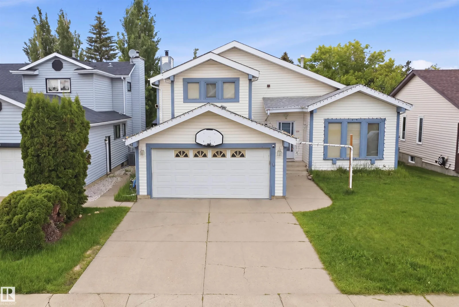 3220 42A AV NW, Edmonton - 4 bedroom Detached Single Family for sale