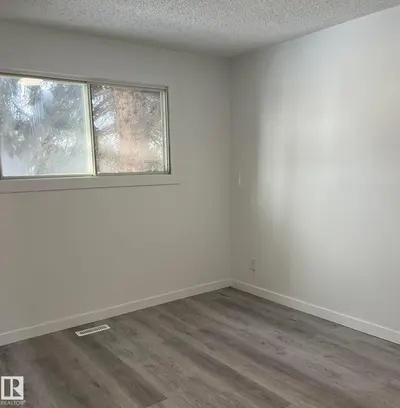 Interior photo 4 of 4315 42 ST