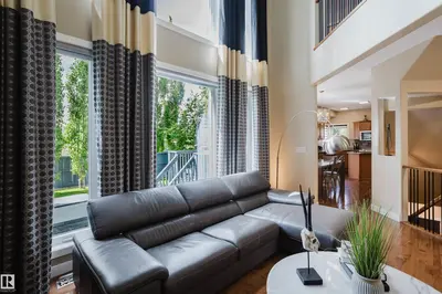 Interior photo 2 of 5206 Cercle Ciel CR