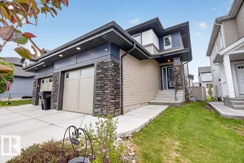 223 40A AV NW, Edmonton - $429,900