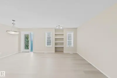 Interior photo 4 of 3044 16 AV NW