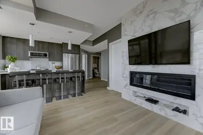 Interior photo 2 of #2902 10180 103 ST NW