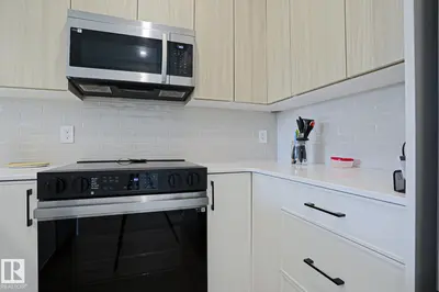 Interior photo 3 of 12842 121 ST NW