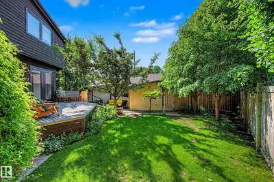 Interior photo 1 of 11627 76 AV NW