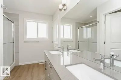 Interior photo 3 of 2851 64 ST SW