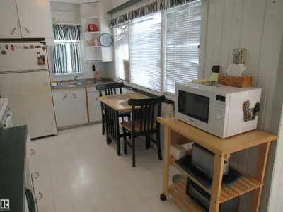 Interior photo 3 of 509 2 AV