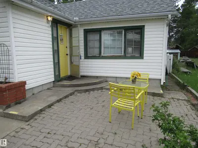 Interior photo 1 of 509 2 AV