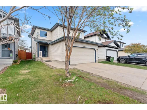 2124 35A AV NW, Edmonton - $479,900