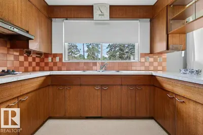 Interior photo 4 of 5308 105A ST NW