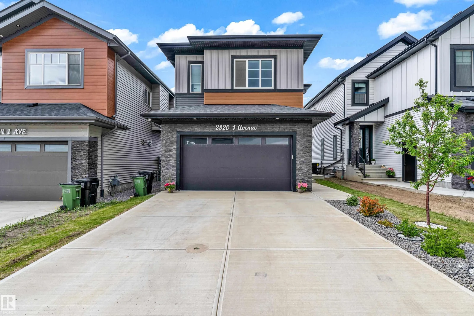 2820 1 AV SW, Edmonton - 6 bedroom Detached Single Family for sale