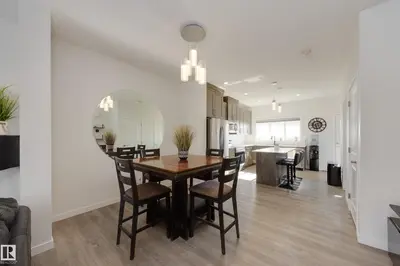 Interior photo 2 of 5181 EDGEMONT BV NW