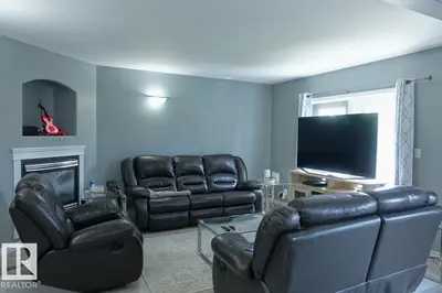 Interior photo 3 of 32 BRIDGEVIEW CR