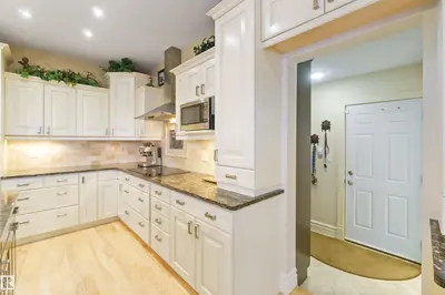 Interior photo 4 of 50344 RGE RD 243