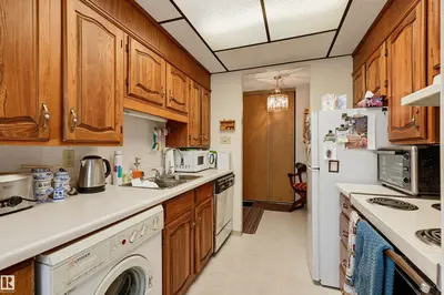 Interior photo 2 of #1006 12141 JASPER AV NW