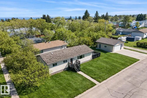 1412 10 ST, Cold Lake - $349,900
