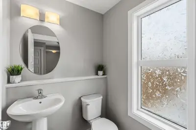 Interior photo 2 of 1313 CHAPPELLE BV SW