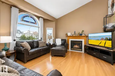 Interior photo 1 of 4804 45 ST