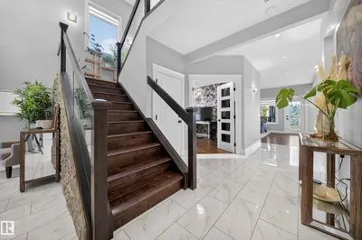 Interior photo 4 of 92 LAKELAND CR