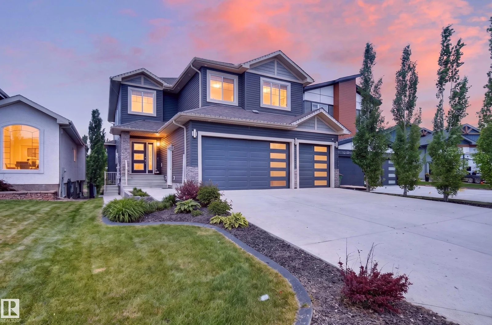 92 LAKELAND CR, Beaumont - 6 bedroom Detached Single Family for sale