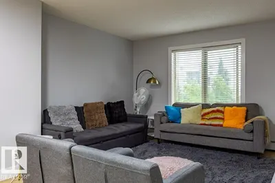 Interior photo 2 of #306 11820 22 AV SW SW
