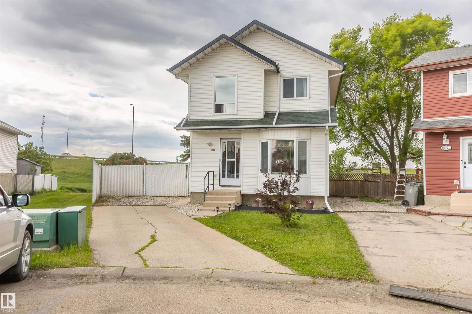 10722 98 AV, Morinville - 3 bedroom Detached Single Family for sale