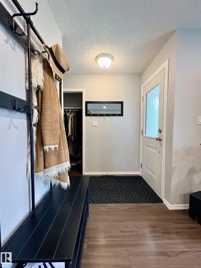Interior photo 1 of 41 ABBEY CR