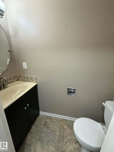 Interior photo 2 of 6624 178 ST NW