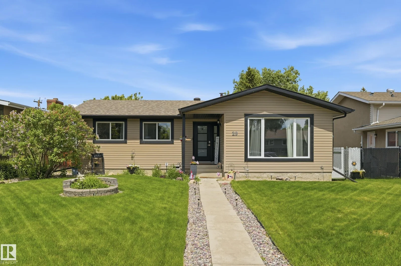 29 WINCHESTER AV, Spruce Grove - 6 bedroom Detached Single Family for sale
