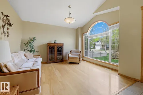 70 EASTCOTT DR, St. Albert - $725,500