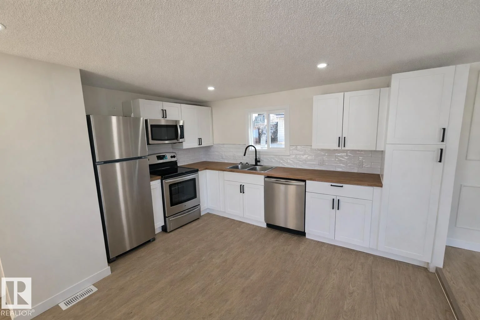 #92 305 calahoo RD, Spruce Grove - 3 bedroom Single Family Residence for sale