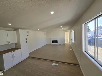 Interior photo 4 of #92 305 calahoo RD