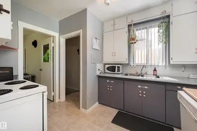 Interior photo 4 of 9011 95 ST NW