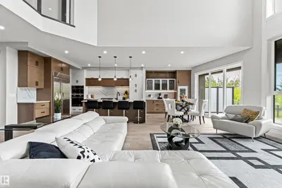 Interior photo 2 of 4810 KNIGHT CR SW