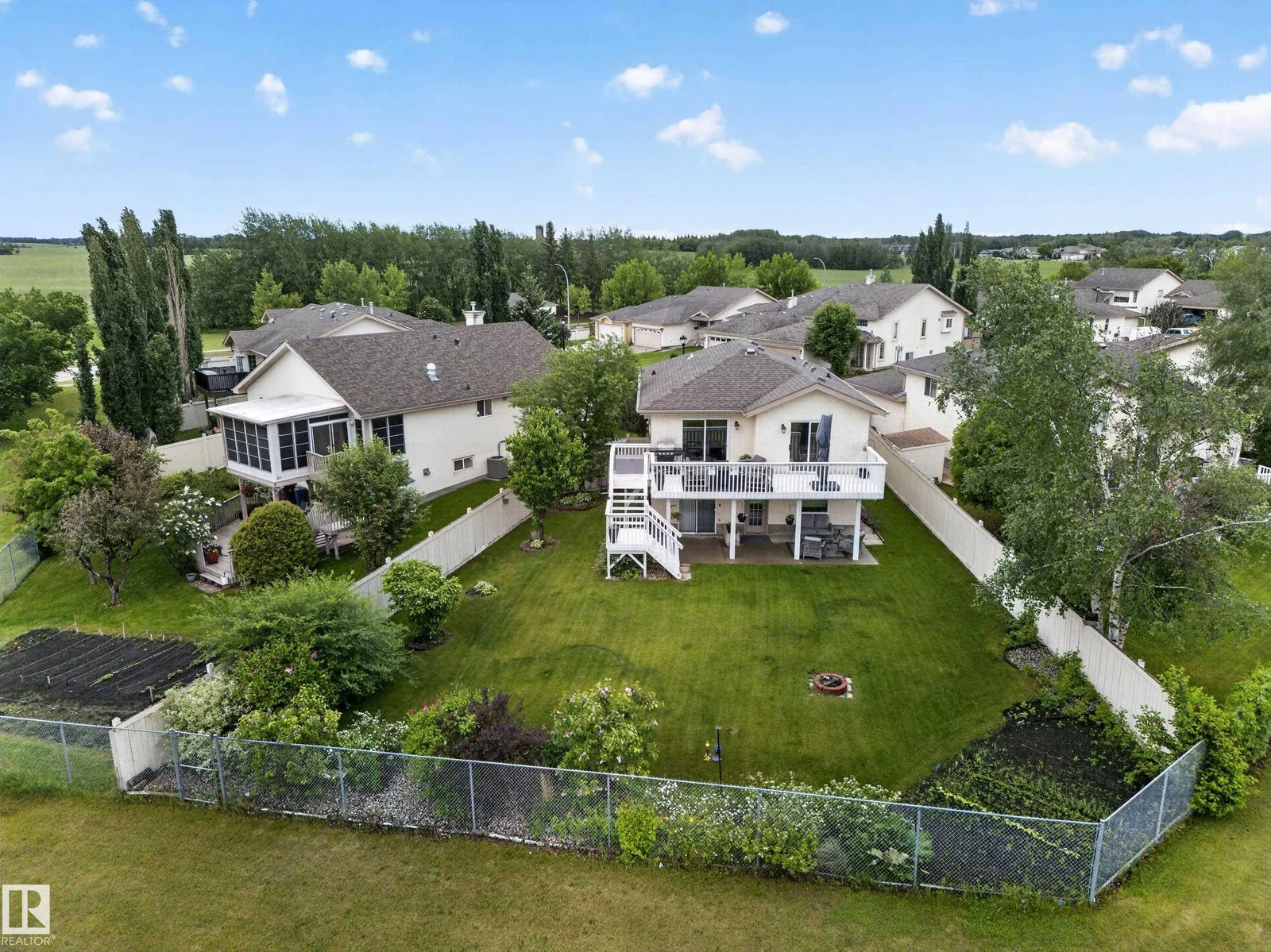 27 FAIRWAY GR, Stony Plain - 4 bedroom Condominium for sale