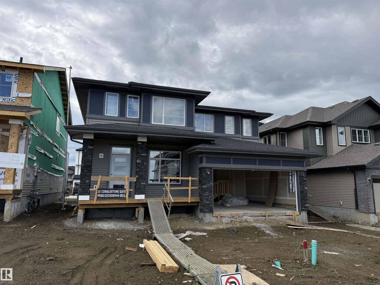 15 COBBLESTONE GA, Spruce Grove - 3 bedroom Duplex for sale