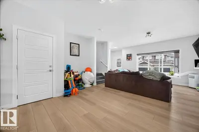 Interior photo 4 of 82 WYATT RG